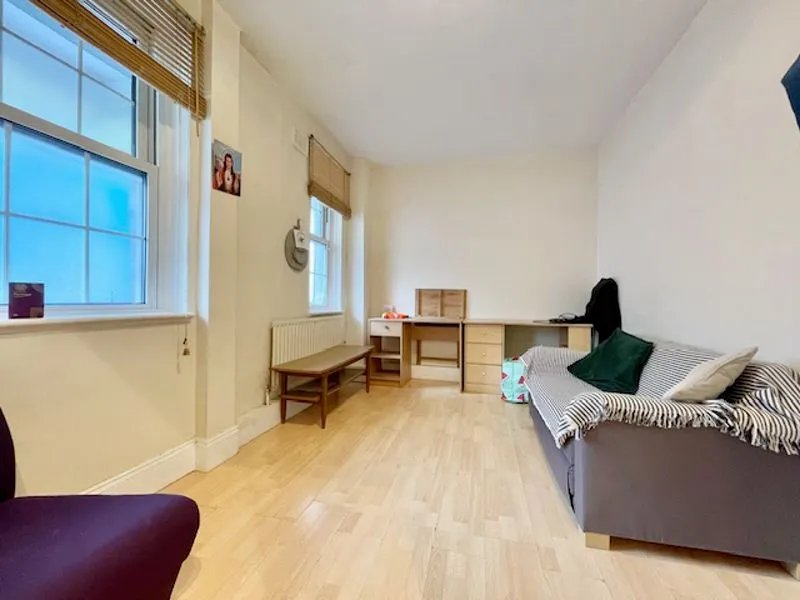 2 bed flat to rent — Doddington Grove, London SE17 3SZ