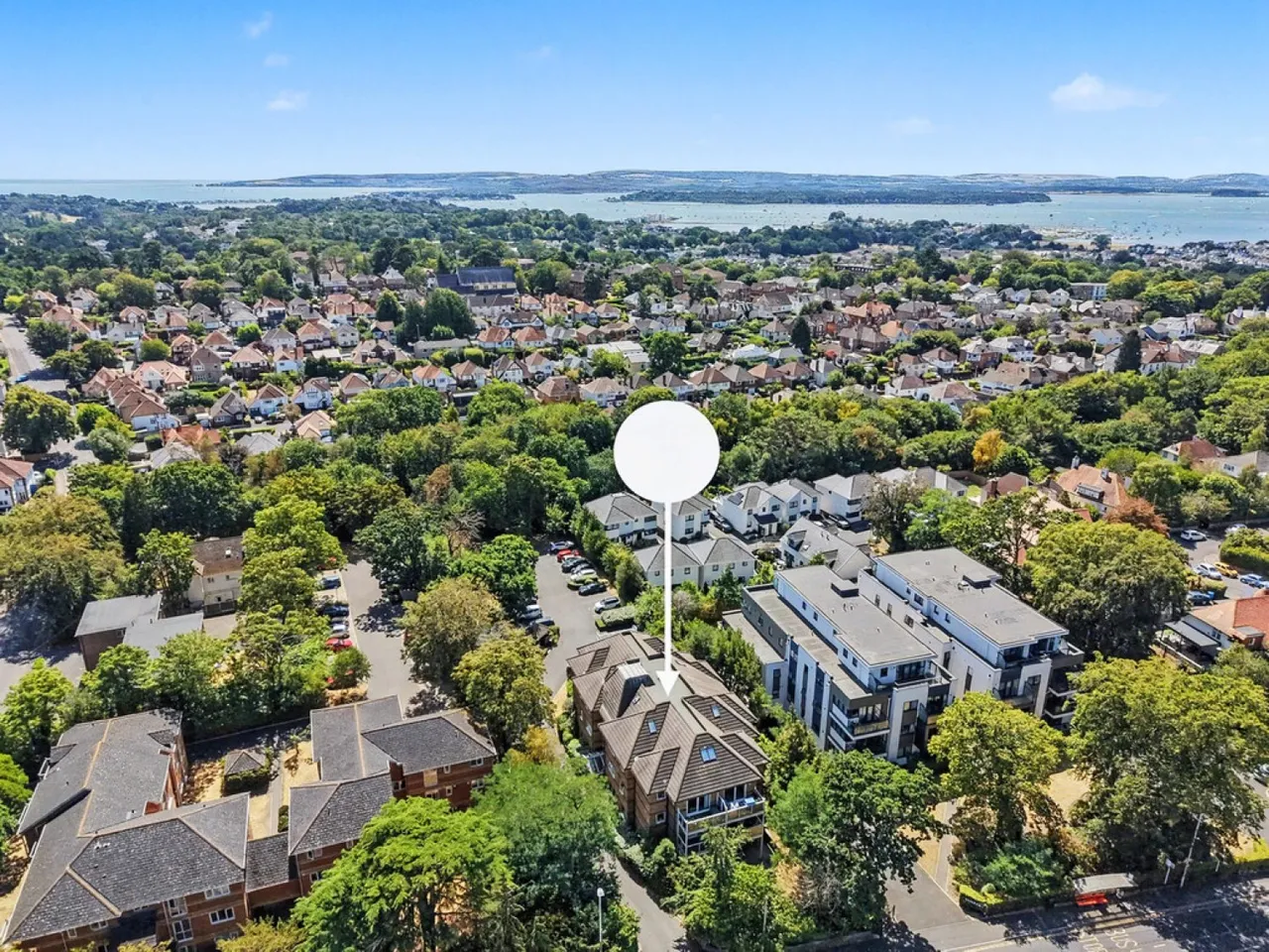 2 bed flat for sale — Park Court, Bournemouth Road