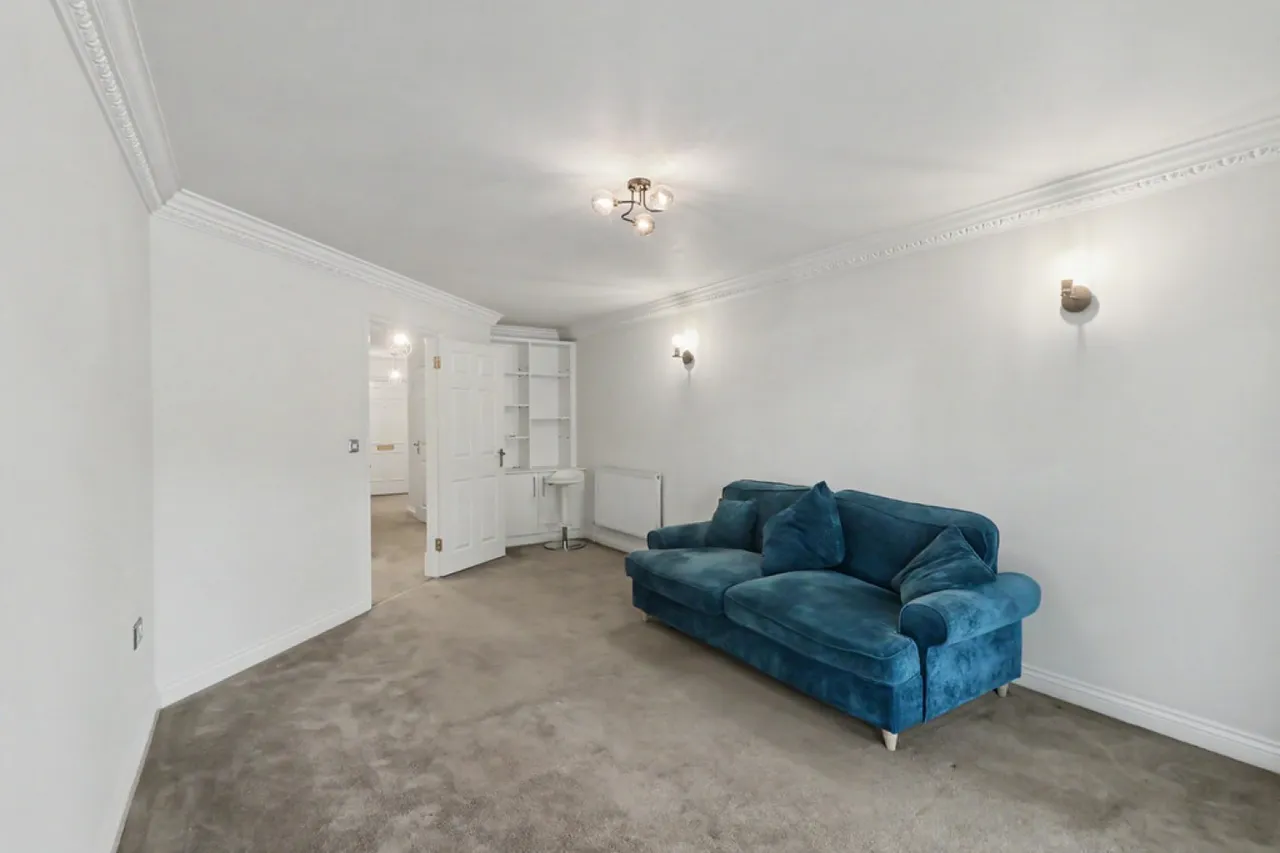 Park Court, Bournemouth Road, photo 4
