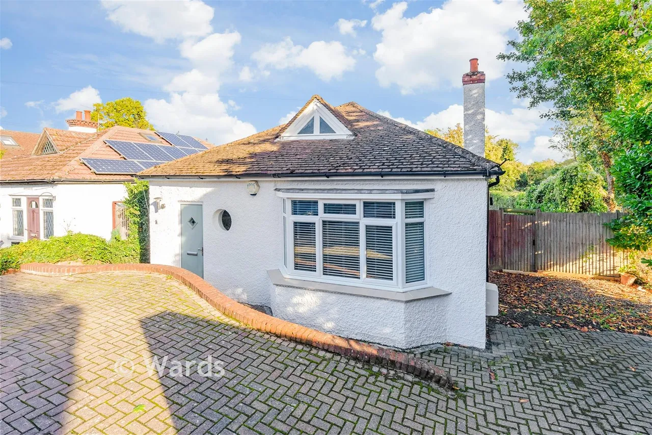 3 bed house for sale, Sole Street, Cobham, DA12