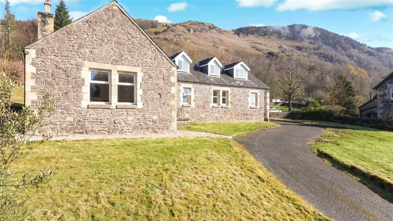 Balavulin, Lochard Road, Aberfoyle, Stirlingshire, FK8, photo 27