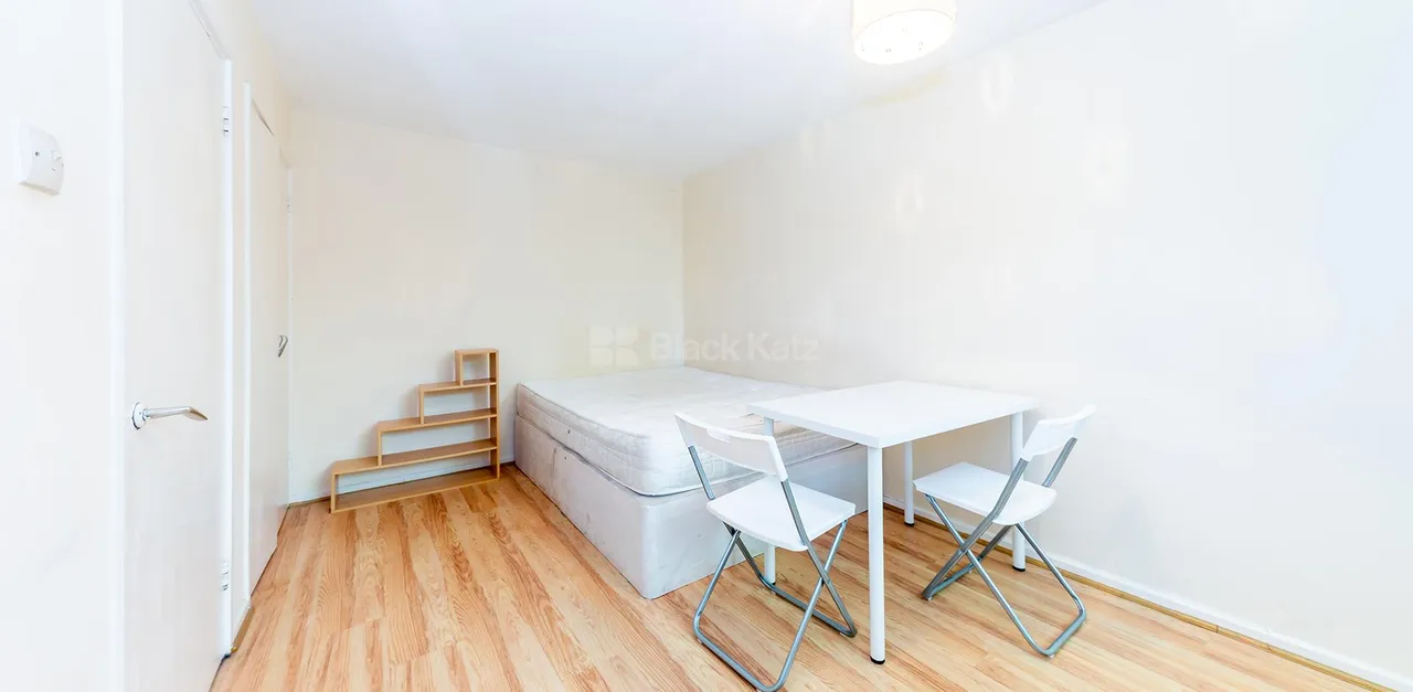 Haverstock Road, NW5, photo 3