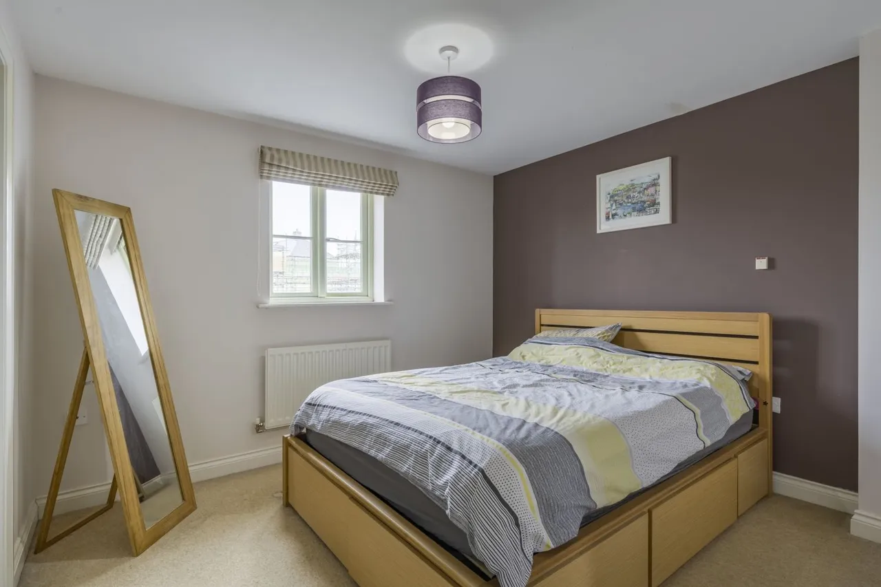 Winchcombe Gardens, South Cerney, GL7, photo 8