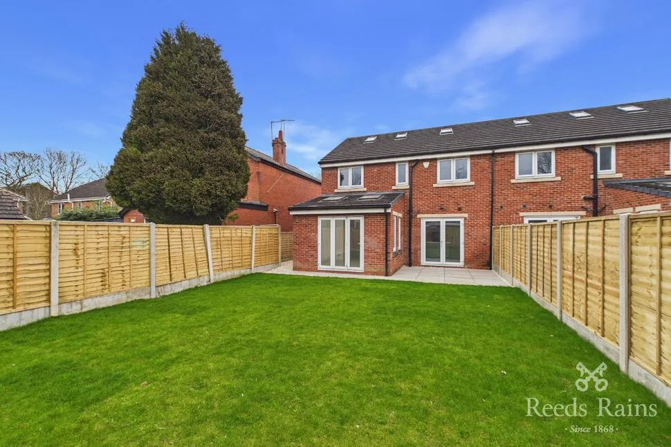 Street Lane, Gildersome, Leeds, LS27, photo 2