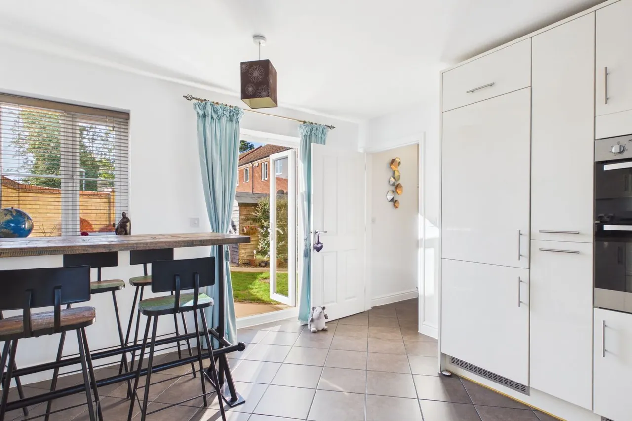 Derwent Way, Spalding, PE11, photo 9