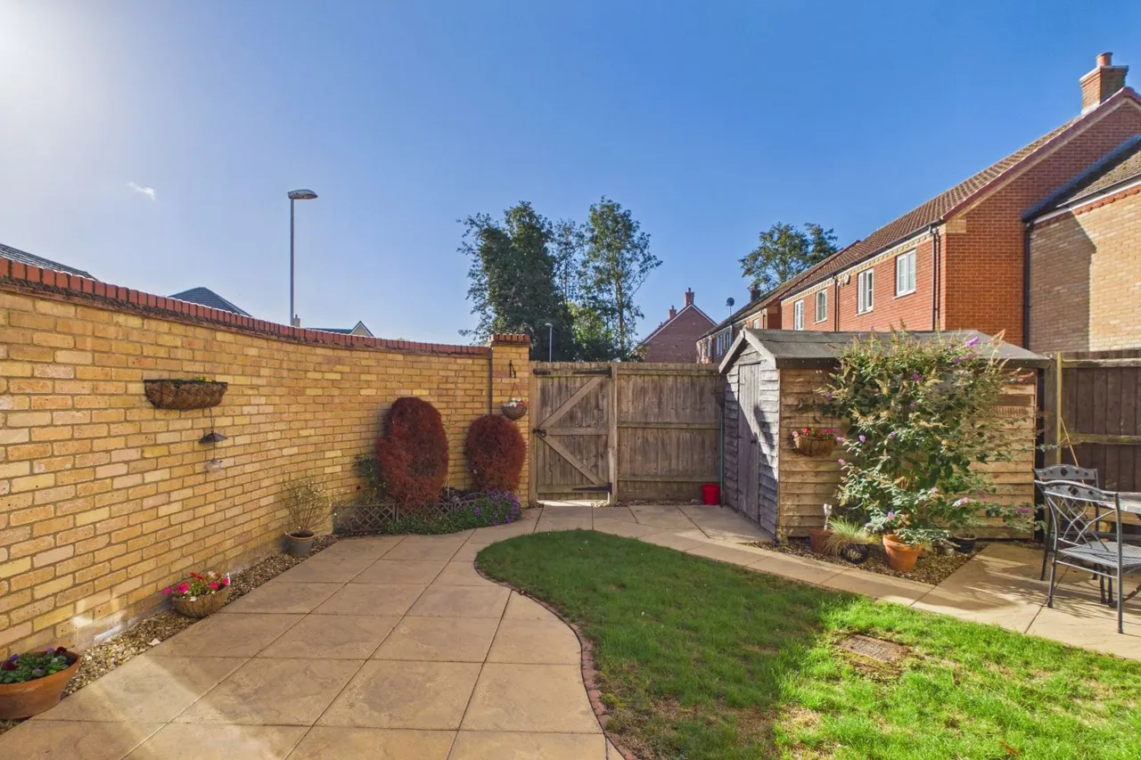 Derwent Way, Spalding, PE11, photo 19