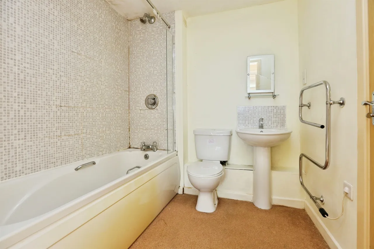 Quay Street, Fareham, PO16, photo 13