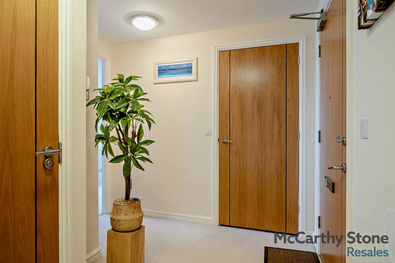 Overnhill Road, Downend, BS16, photo 6