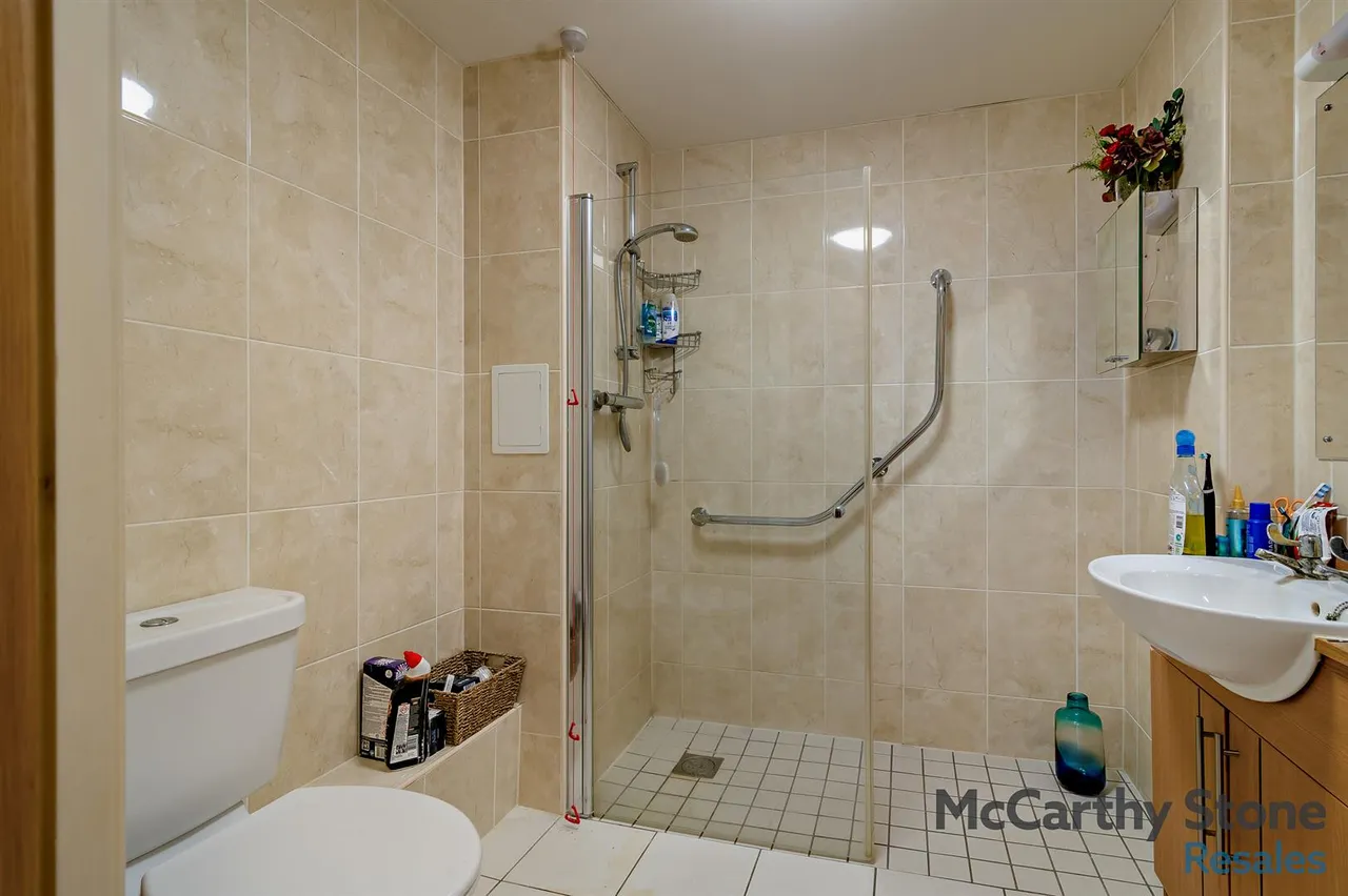Overnhill Road, Downend, BS16, photo 9