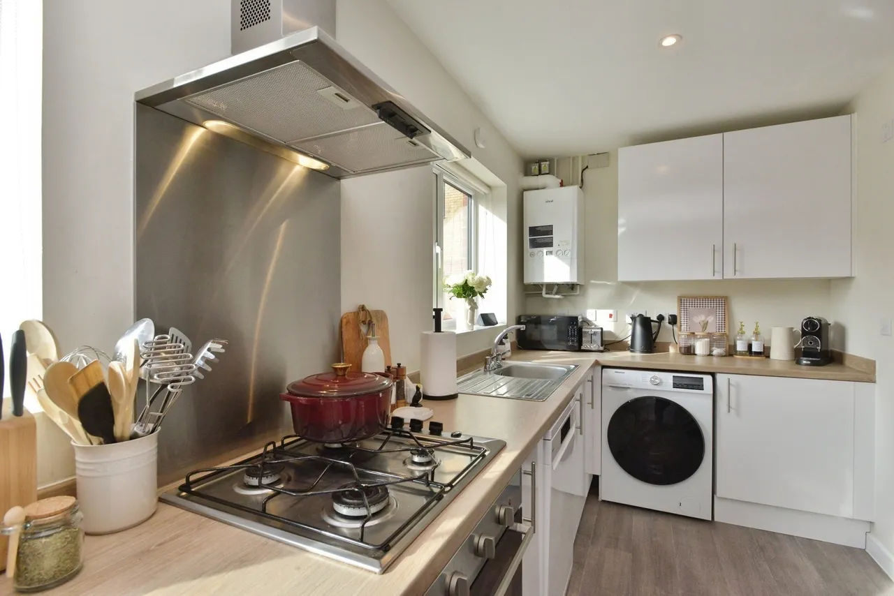 Barrosa Way, Whitehouse, Milton Keynes, Buckinghamshire, MK8, photo 7