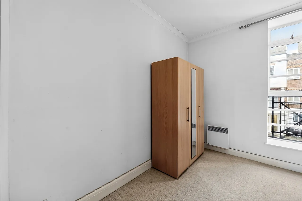 Heathfield Terrace, London, W4, photo 6