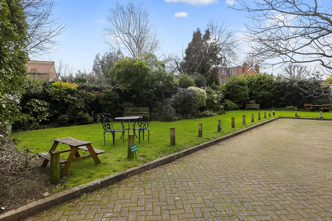 Heathfield Terrace, London, W4, photo 10