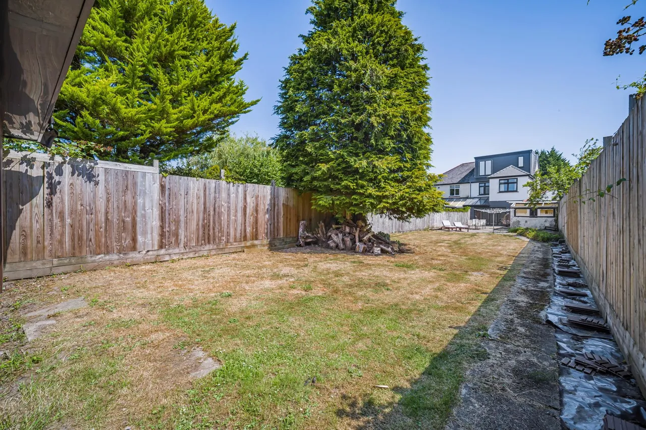 Thornhill Road, Cardiff, CF14, photo 33