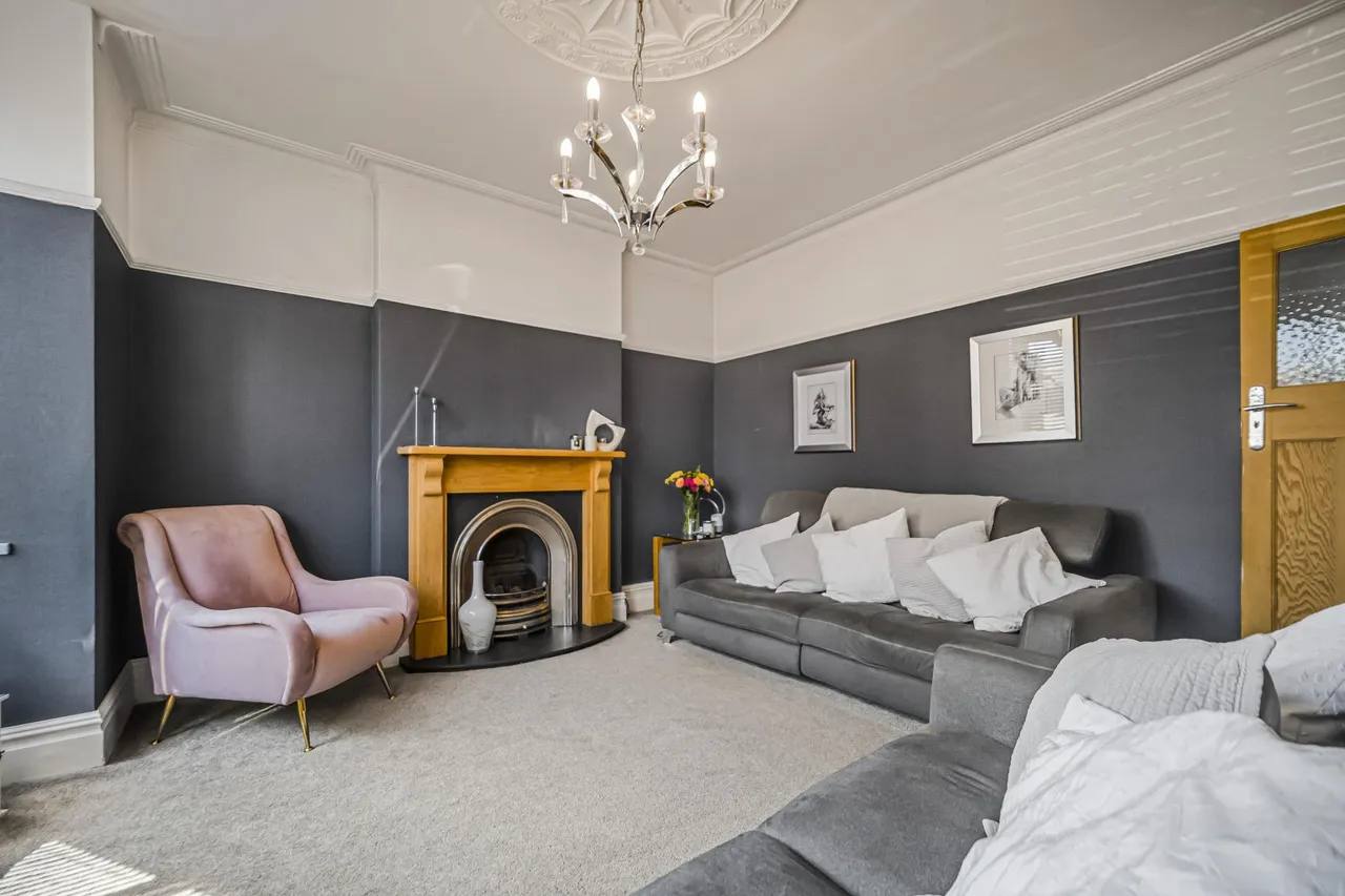 Thornhill Road, Cardiff, CF14, photo 7