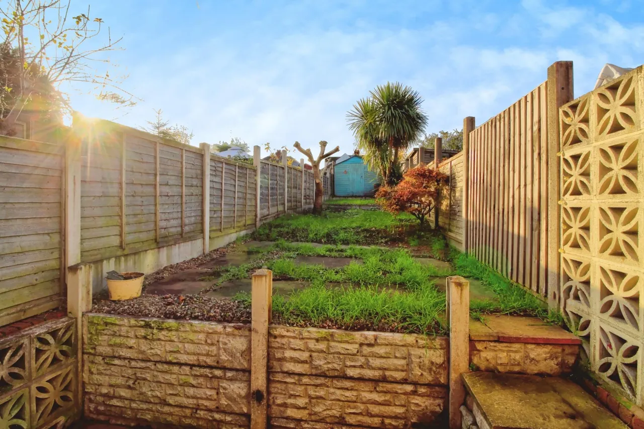 Sutton Road, Kidderminster, DY11, photo 3