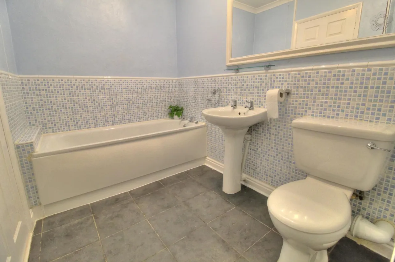 Sutton Road, Kidderminster, DY11, photo 13