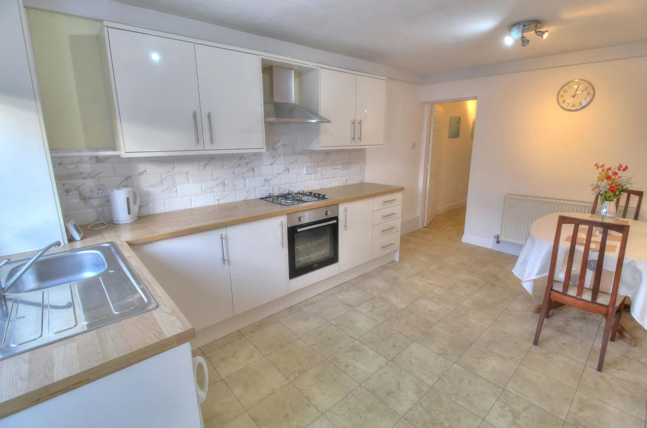 Sutton Road, Kidderminster, DY11, photo 9