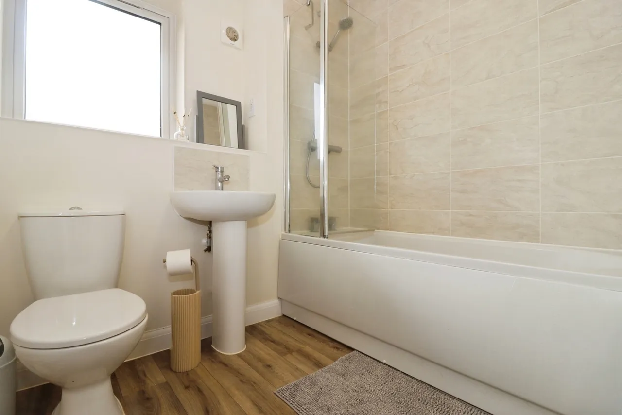 Dowsell Way, Yate, Bristol, Gloucestershire, BS37, photo 5