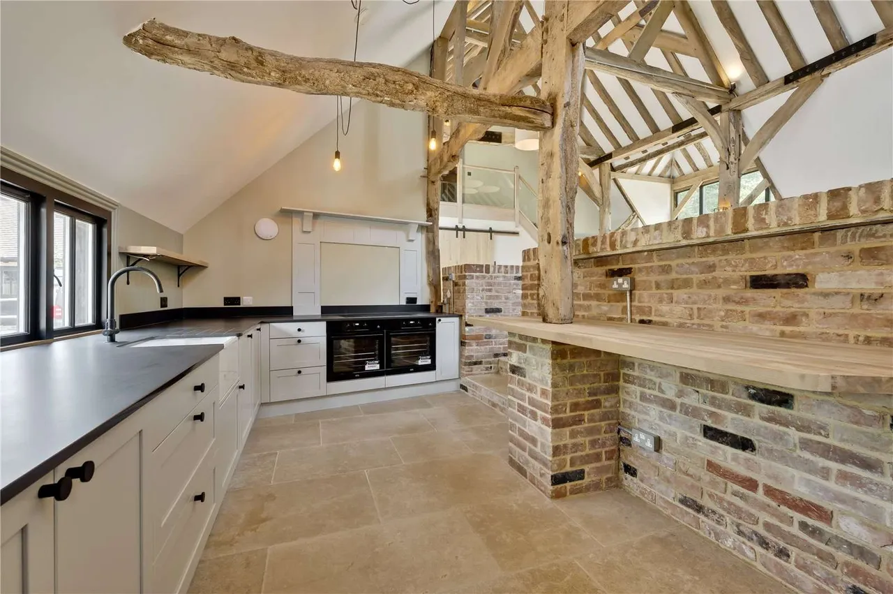 Green Cross Lane, Churt, Surrey, GU10 2ND, photo 4