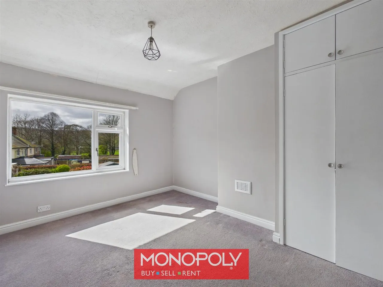 Maes Y Dre, Ruthin, LL15, photo 13