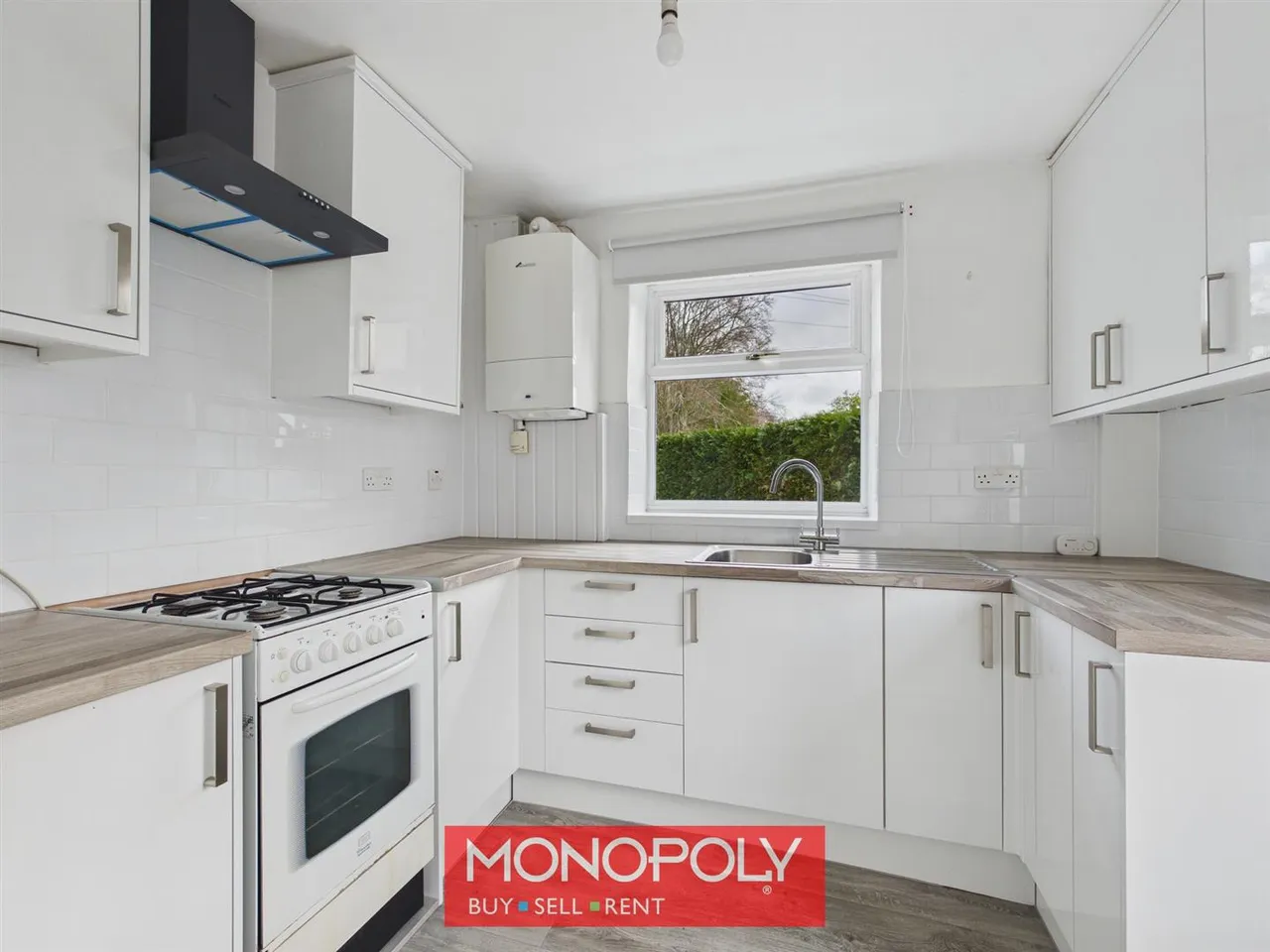 Maes Y Dre, Ruthin, LL15, photo 8