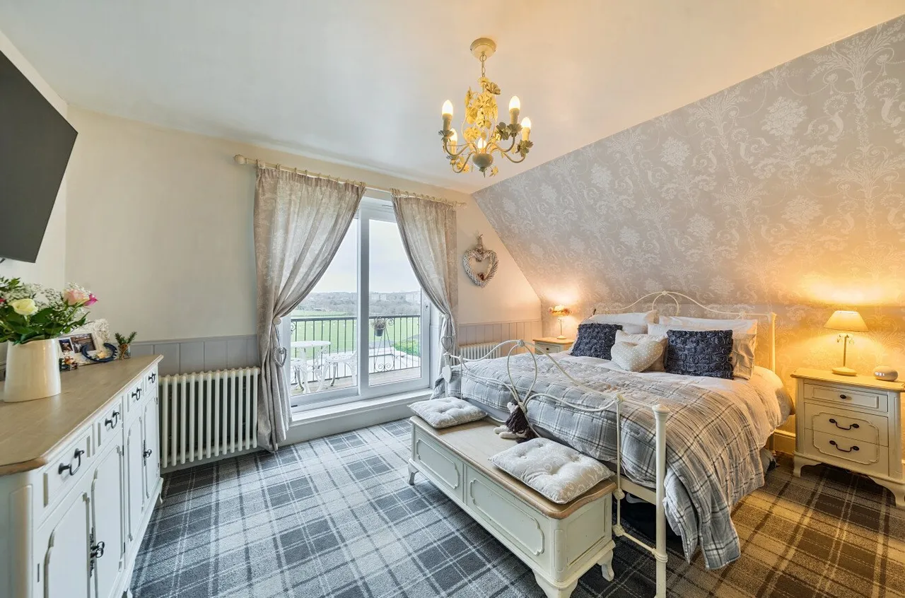 Dunstarn Gardens, Leeds, LS16, photo 15