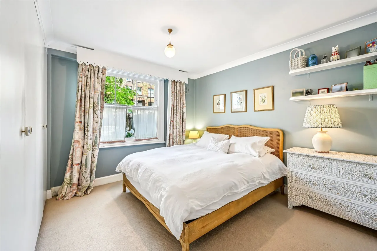 Coningham Road, London, W12, photo 9