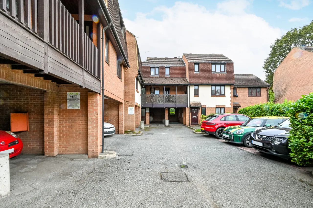 105 Victoria Street, Slough, photo 9