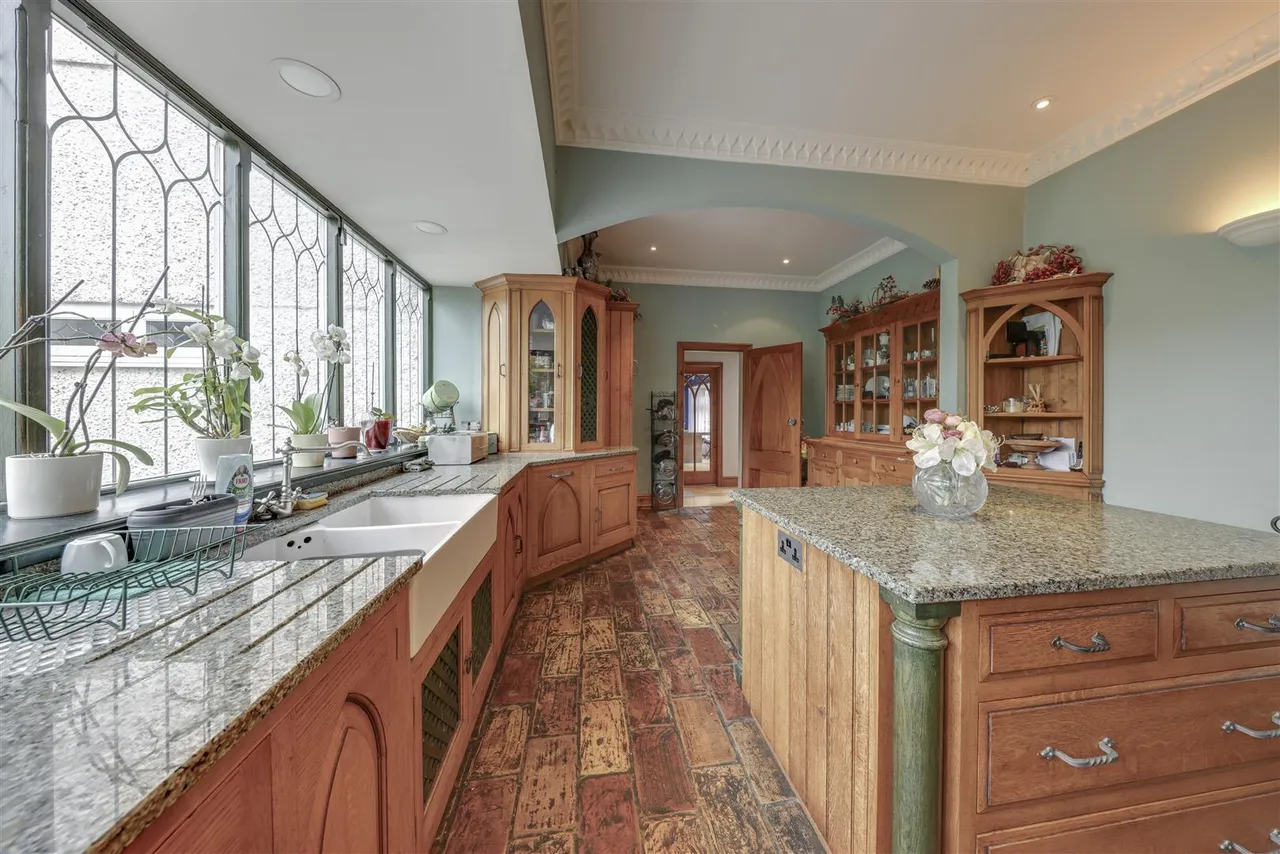 Ringley Road, Whitefield, photo 18