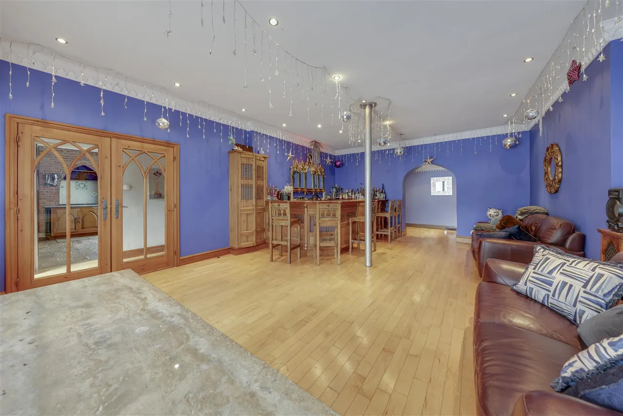 Ringley Road, Whitefield, photo 26