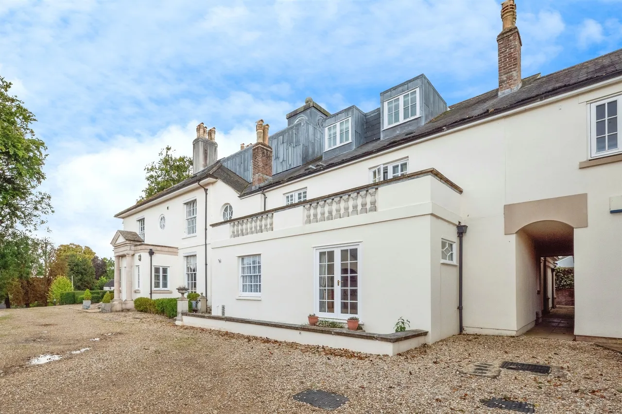 2 bed flat for sale — The Folly, Cerne Abbas, Dorchester