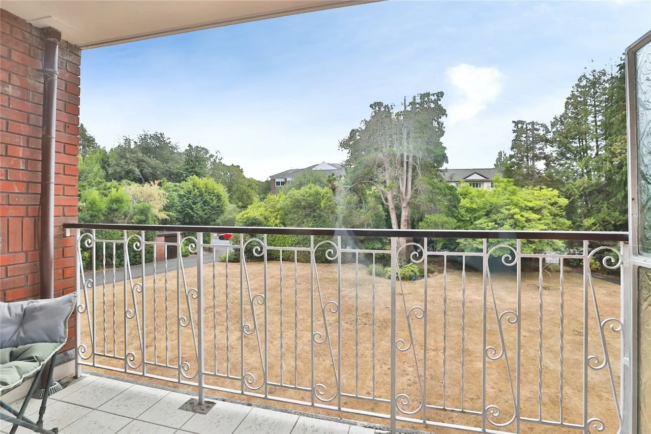 West Cliff Road, West Cliff, BH4, photo 4