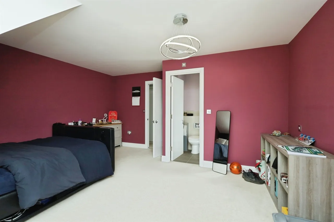 West Close, Polegate, BN26, photo 11