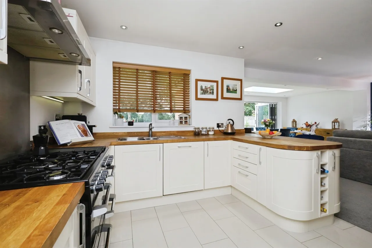 West Close, Polegate, BN26, photo 5