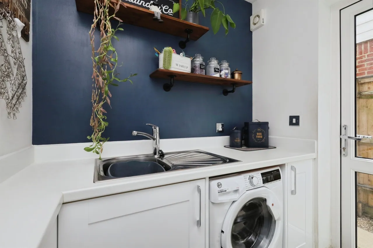 West Close, Polegate, BN26, photo 6