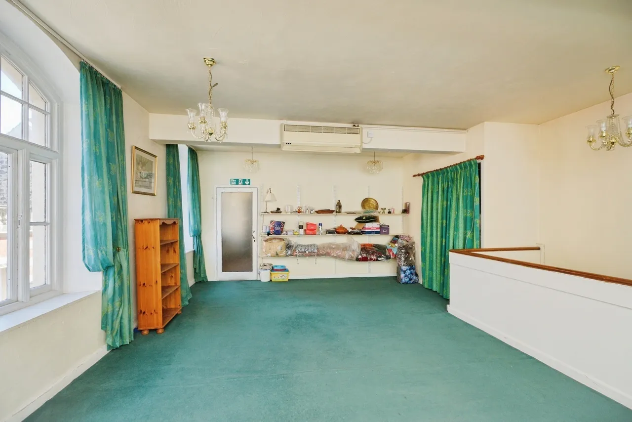 High Street, Pwllheli, LL53, photo 5