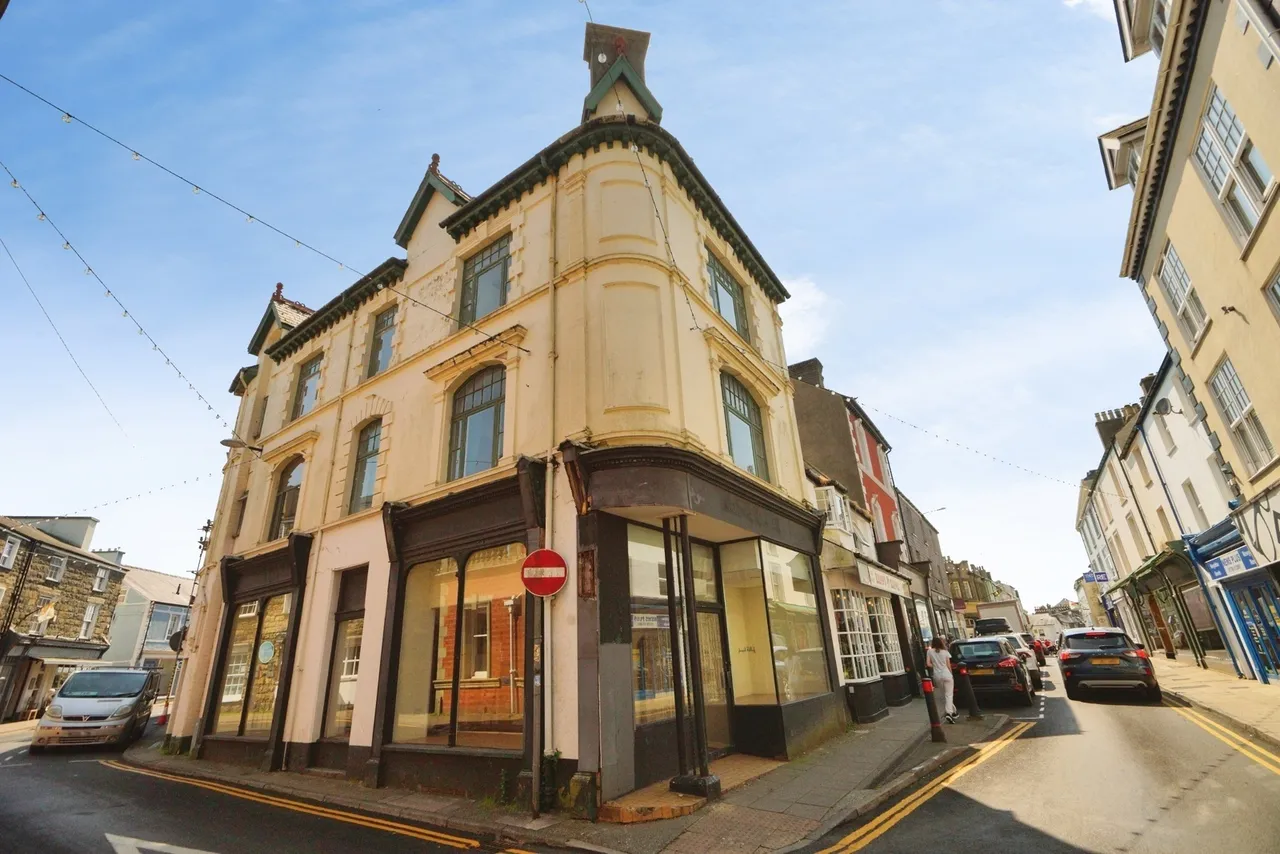 High Street, Pwllheli, LL53, photo 20
