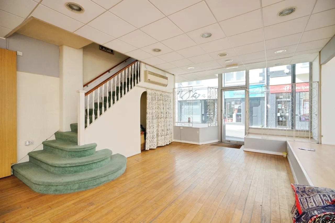 High Street, Pwllheli, LL53, photo 2