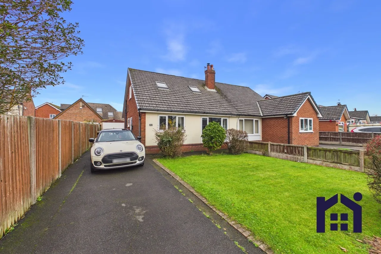 4 bed house for sale — Windsor Road, Eccleston, Chorley, PR7 5SG