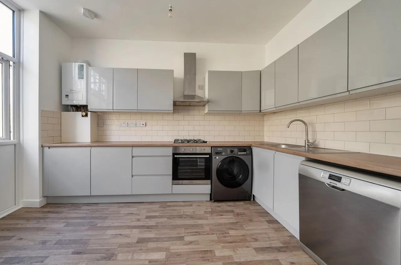 Flat 2, 1 Clifford Road, London, London, SE25 5JJ, photo 12