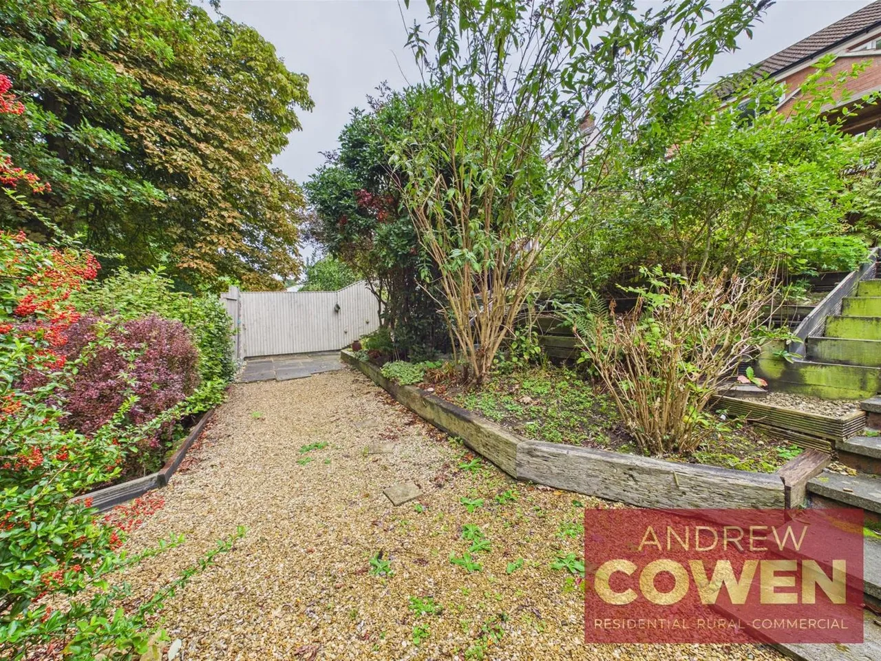 Pinewood Drive, Scarborough, YO12, photo 28