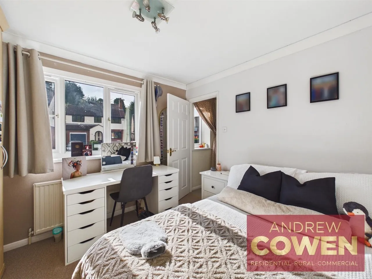 Pinewood Drive, Scarborough, YO12, photo 11