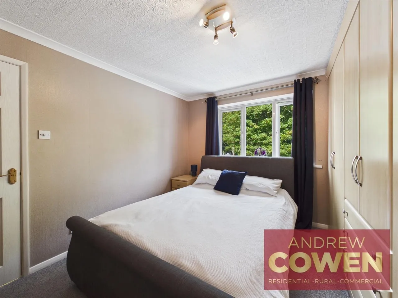 Pinewood Drive, Scarborough, YO12, photo 13