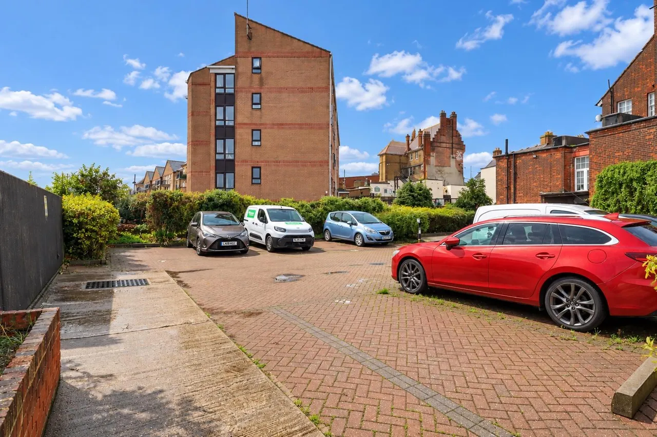 Erith High Street, Erith, DA8, photo 12