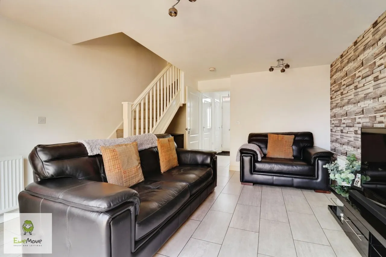 Station Court, Cannock, WS11, photo 4