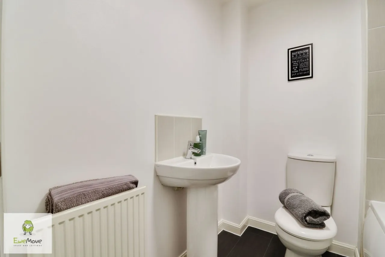 Station Court, Cannock, WS11, photo 9