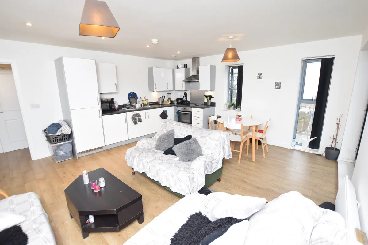 Quayside Drive, Colchester, Essex, CO2 8GN, photo 3