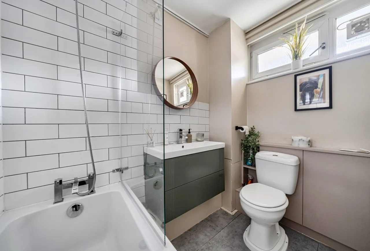 Bell Drive, London, SW18 5PZ, photo 2