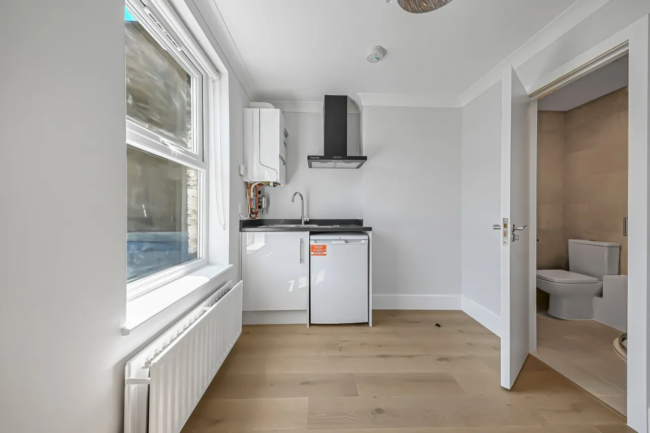 Loveridge Road, London, NW6, photo 2