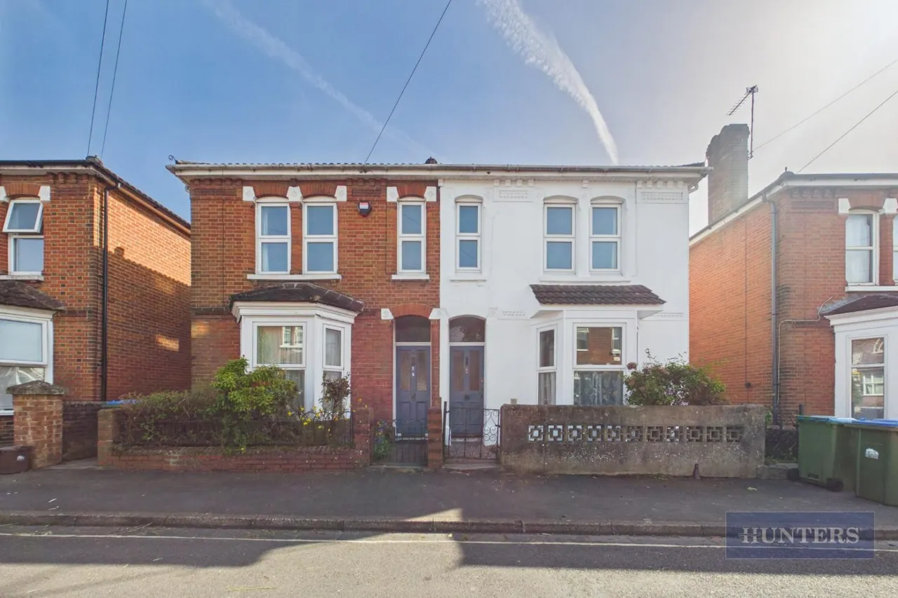 8 bed house for sale — Cromwell Road, Southampton
